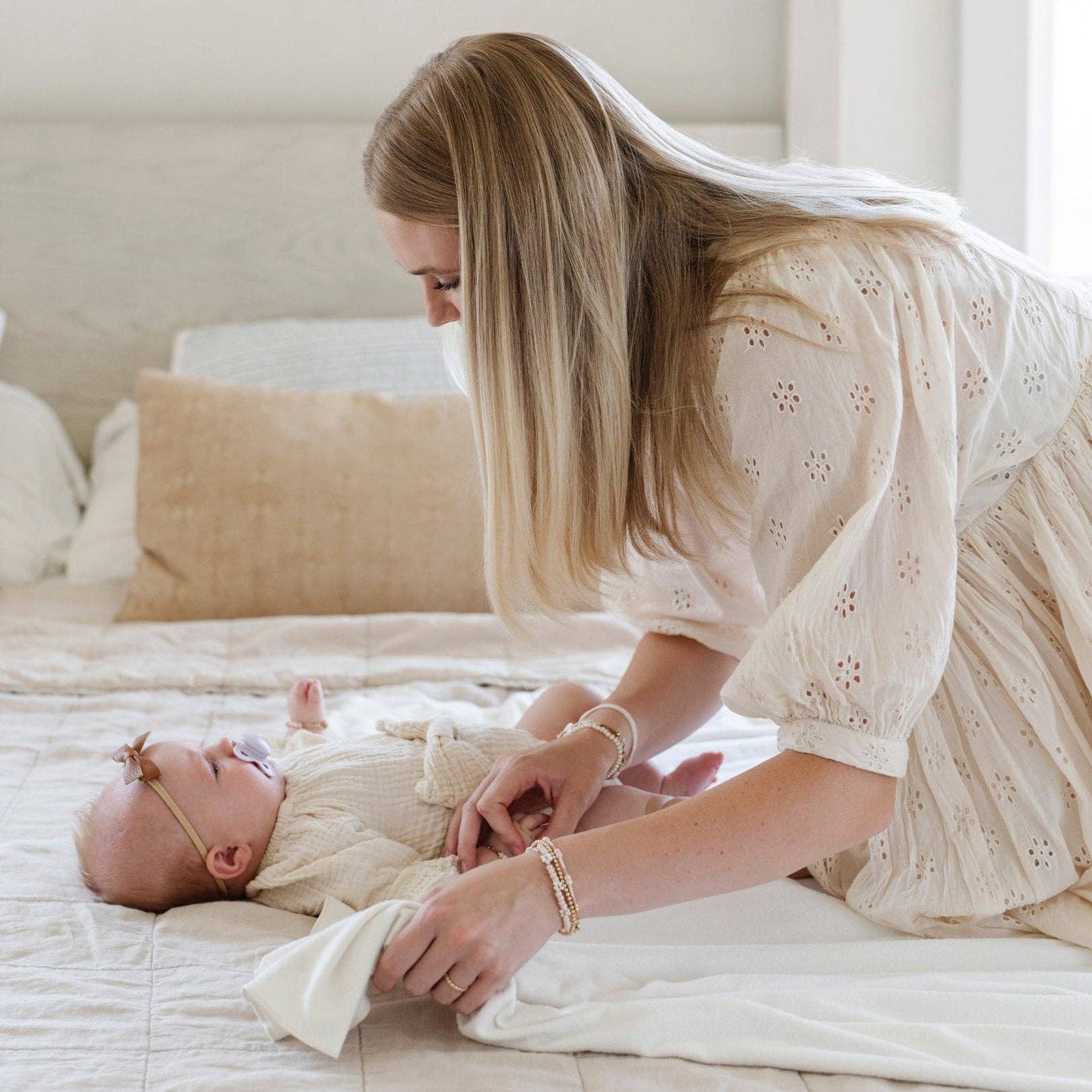 MINKY STRETCH LUXE SWADDLE/BLANKET