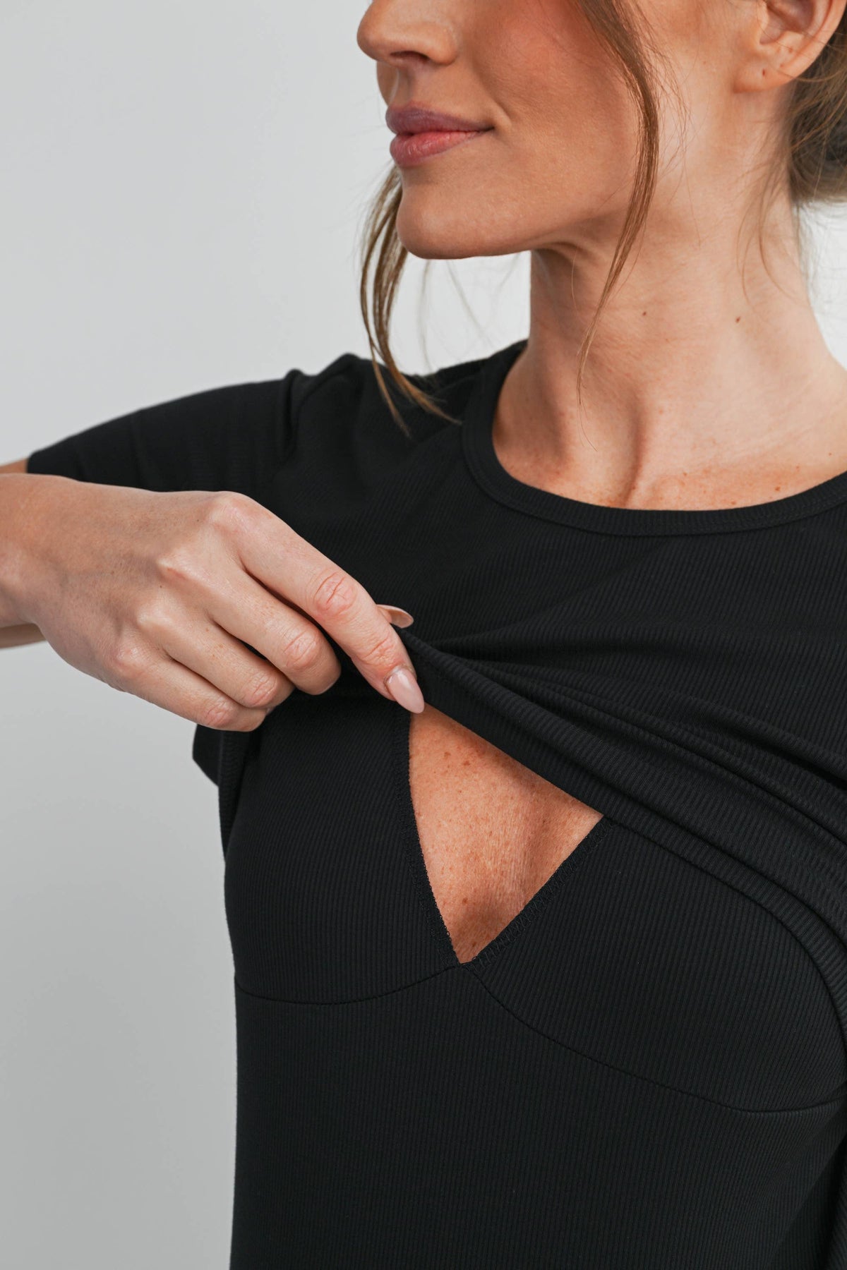 Maternity Nursing T-Shirt w Panel Black
