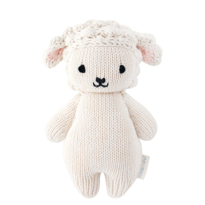 cuddle + kind - baby animal 7"